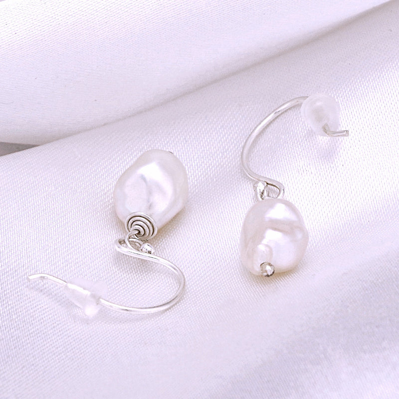 Handgefertigte Barock-Ohrringe mit Süßwasserperlen aus Sterlingsilber - Elegant und zeitlos-  OHR925-132