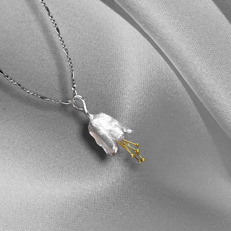 Belly Flowers Chain - 925 Silver Chain Golden Floral Pendant - Blommor Kedja - K925-103