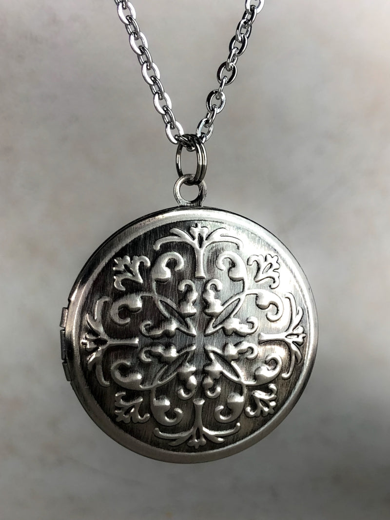 Marrakech II antique silver medallion chain incl. Photoservice