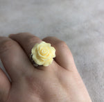 Frühlingsrose - Cremeweiss - Floraler Ring im Vintage Stil - VINRIN-38